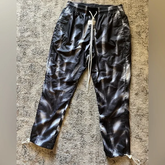 NIKE × FEAR OF GOD ALL OVER PRINT PANTS Rare NIKE x FEAR OF GOD All Over Print Pants Black Jerry